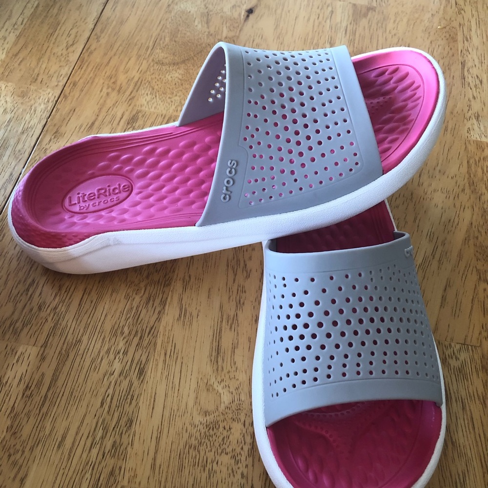 Crocs size 10 slides